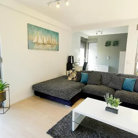Apartman Lucas アパート *